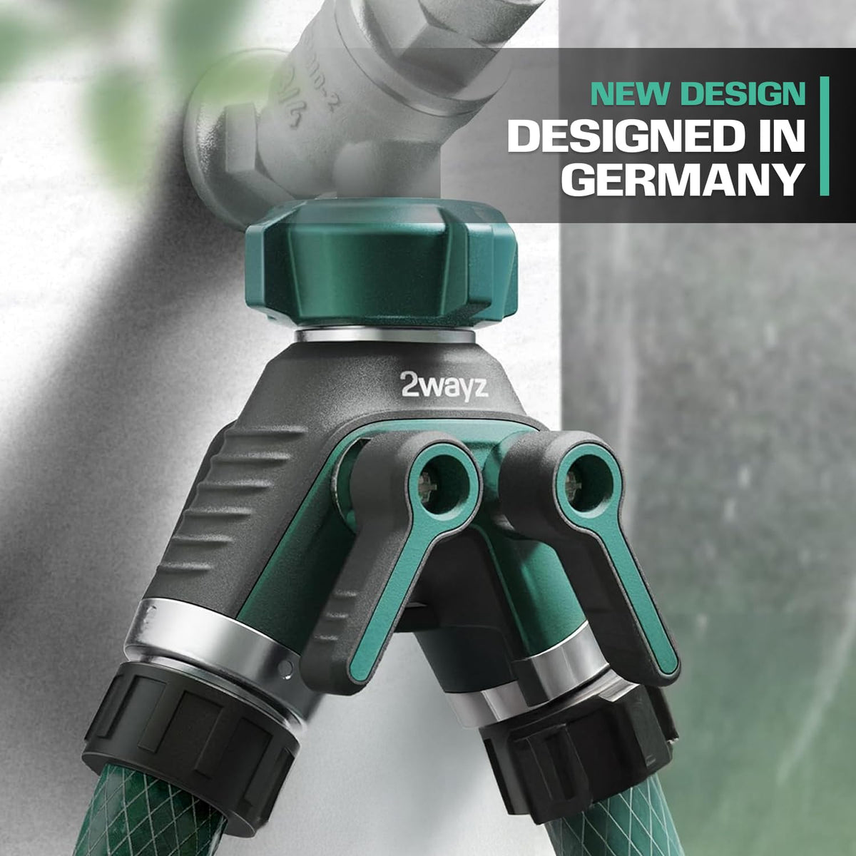 2WAYZ rotating neck 360° for flexible watering in tight spaces.