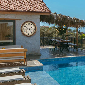 45MinST waterproof outdoor design withstands rain on porches and gardens