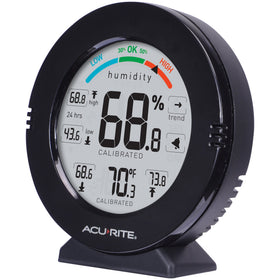 Acurite 01080M Pro Accuracy temperature display shows precise indoor readings for comfort.