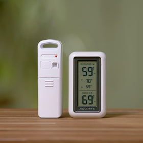 AcuRite high and low records track daily temperature shifts.