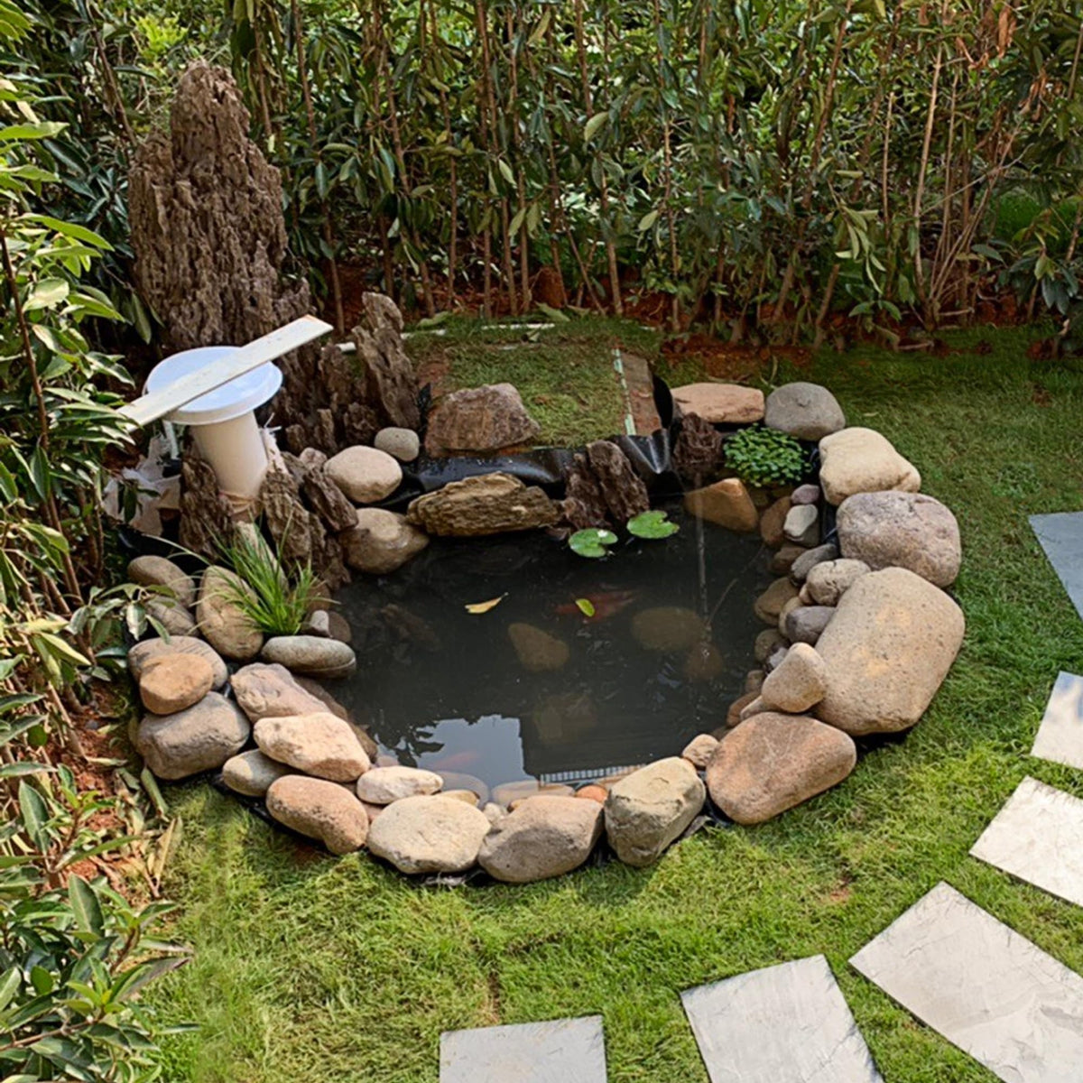Adroiteet koi pond liner with flexible sizing for various pond shapes