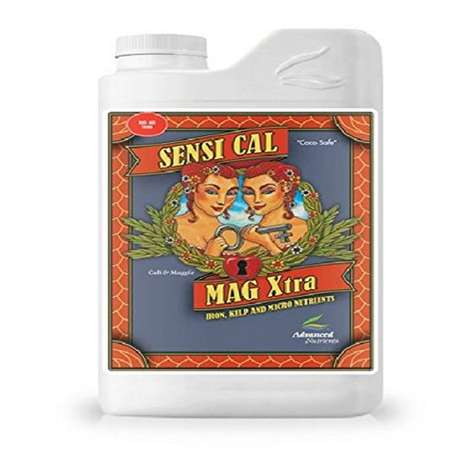 Advanced Nutrients Sensi Cal-Mag Xtra bottle pour supports balanced Ca Mg Fe for healthy plant growth.