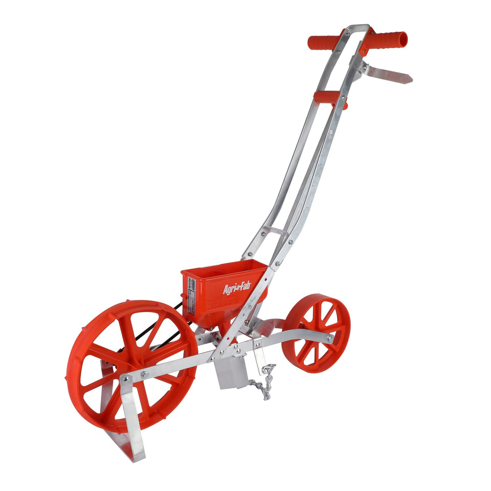 Agri-Fab 45-0640 hopper close-up showing 3 lb capacity for steady seeding