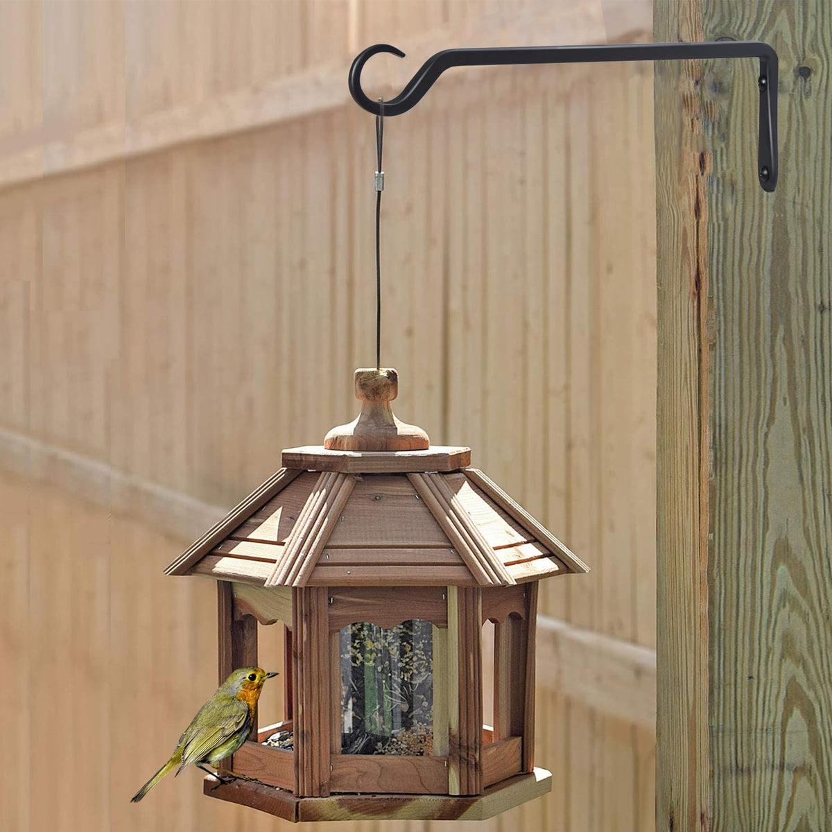 AILIN YELOKIE 4-pack metal plant hanger set for neat displays.