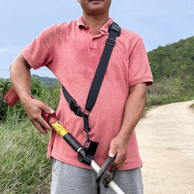 AKUATUZ shoulder-strap nylon attachment provides secure, durable wear