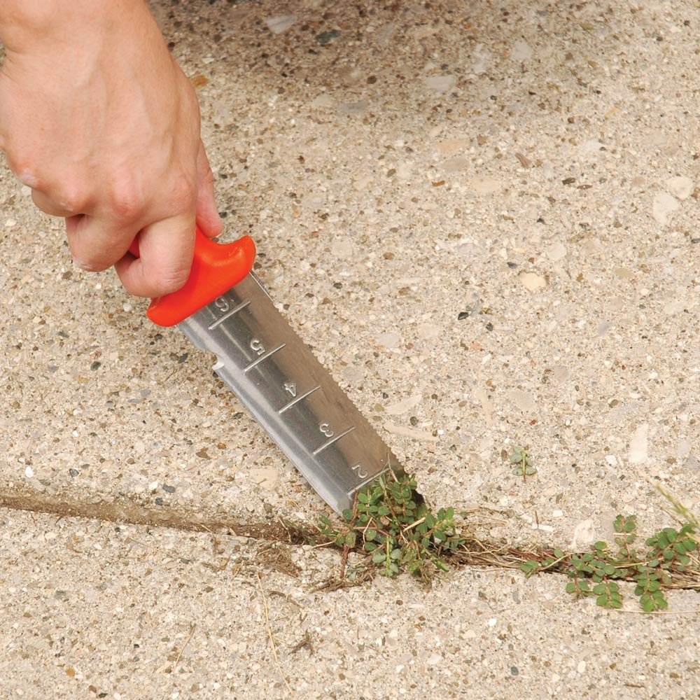 Durable, high-visibility features support outdoor garden tasks