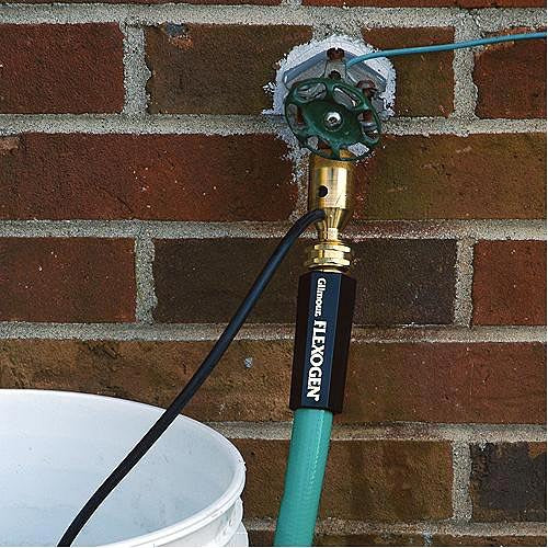 A.M. Leonard Hozon Siphon Mixer in action shows hose discharge and waste reduction.