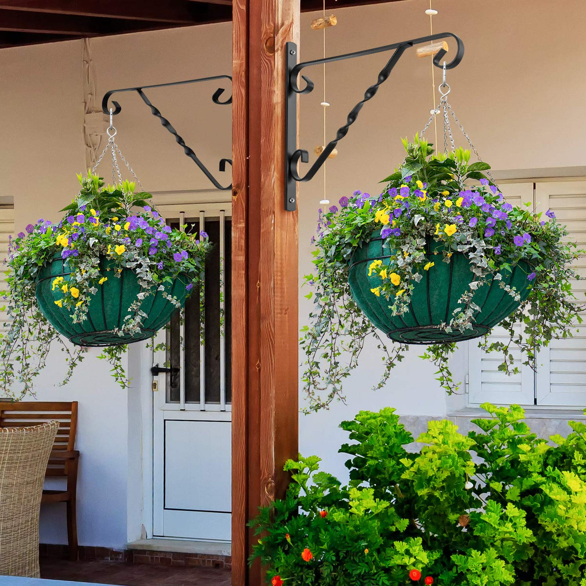 AMAGABELI Garden & Home 4-pack with included screws highlights quick, easy installation.