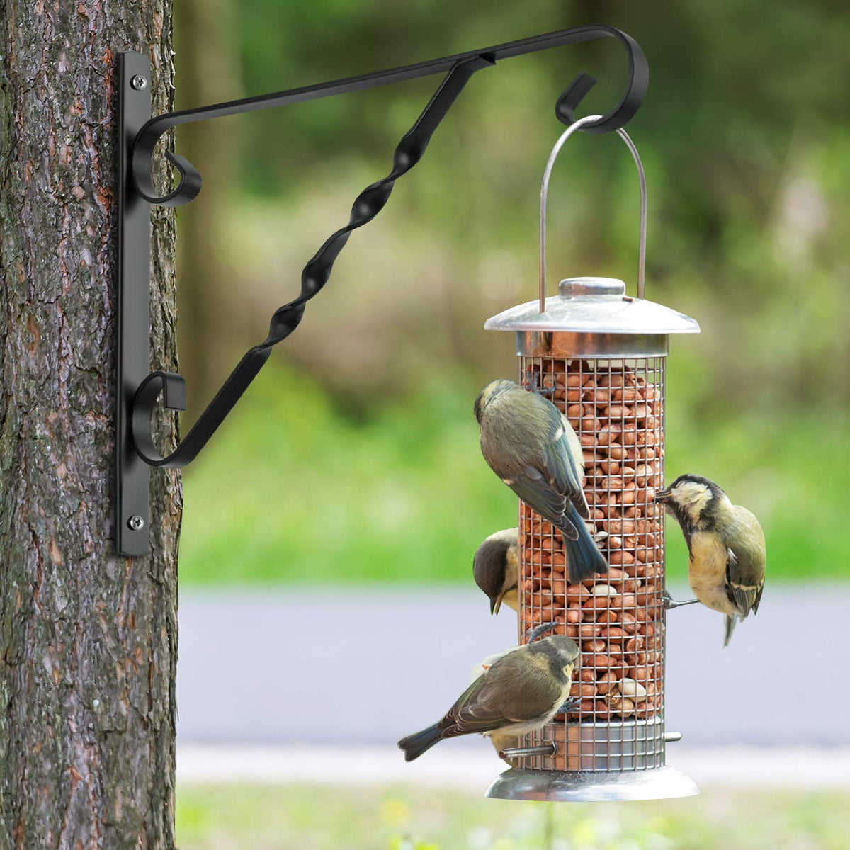 AMAGABELI Garden & Home 4-pack brackets supporting a lantern for ambient outside lighting.
