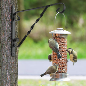 AMAGABELI Garden & Home 4-pack brackets supporting a lantern for ambient outside lighting.