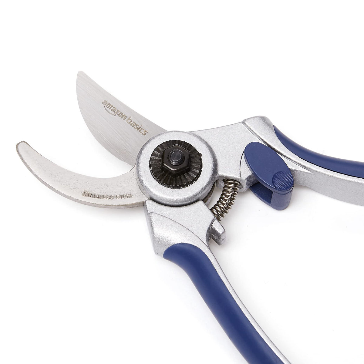 Amazon Basics bypass pruning shears compact design for easy storage