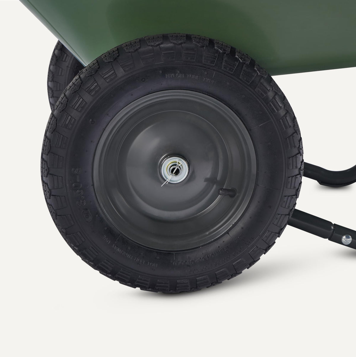 Amazon Basics wheelbarrow inflatable wheels navigate varied terrain