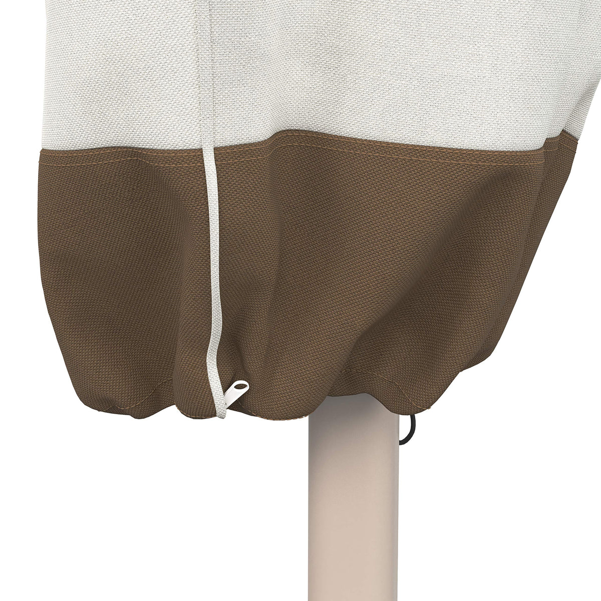 Amazon Basics built-in click-close straps keep the cover secure on windy days.