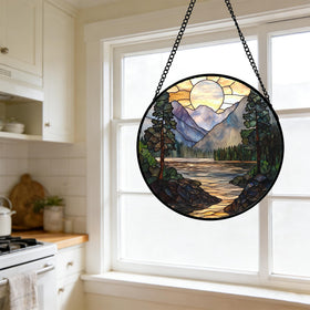 AMDERVEN easy-install-suncatcher installs quickly in any sunny window