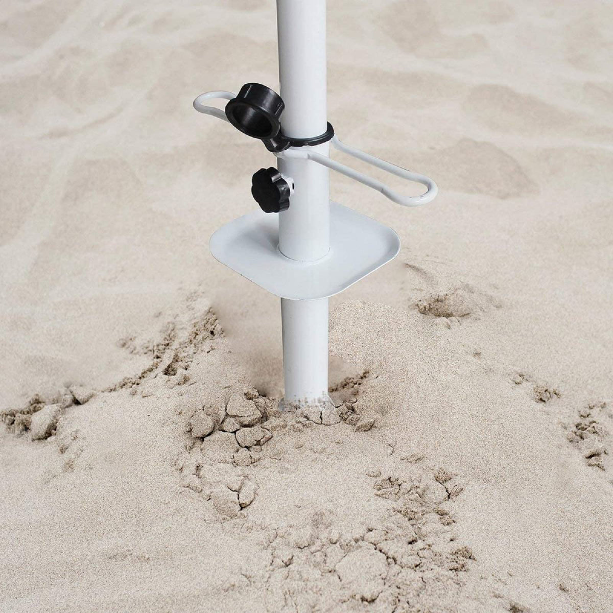 AMMSUN universal-fit umbrella base adapts to most pole sizes