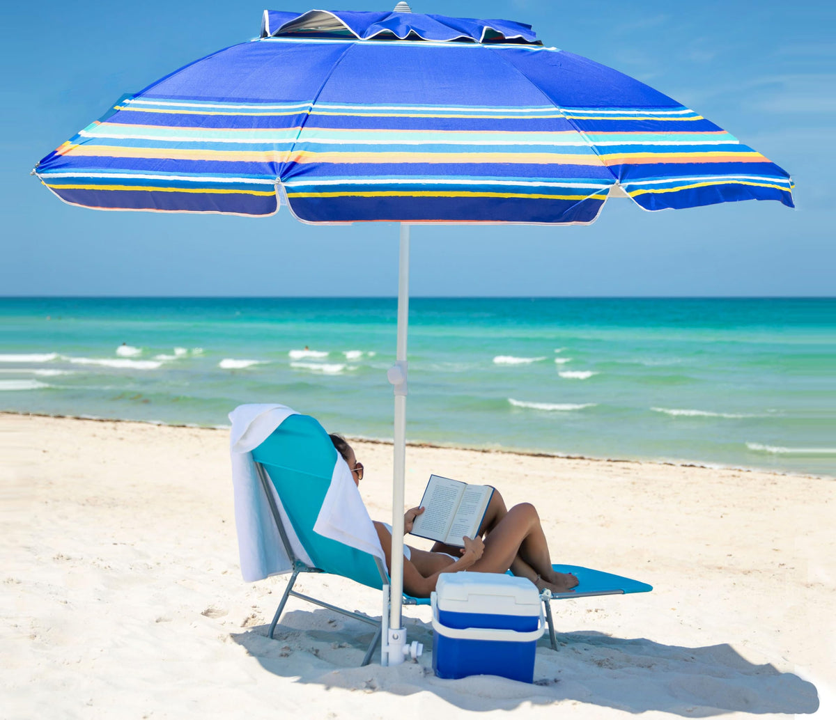 AMMSUN wind-stable umbrella ideal for patio, garden, pool.