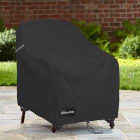 ANartcle padded handles help with easy fitting and removal.