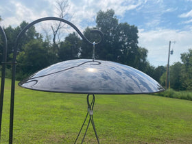 Andergi gift for bird lovers who enjoy backyard wildlife watching.