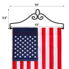 Anley garden banner holder features a detachable lower bar for quick flag placement.