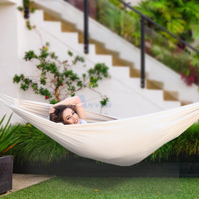 ANYOO portable hammock folds into a lightweight travel bag.