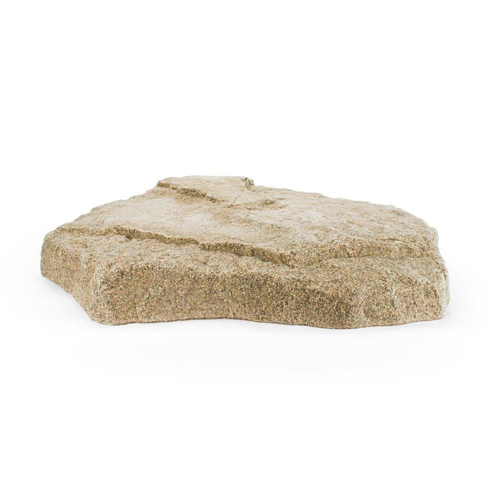 Aquascape Signature Series Skimmer 400/1000 faux rock lid in closed view blends with pond surroundings.