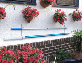Aquatix Pro aluminium hangers close-up showing sturdy construction.
