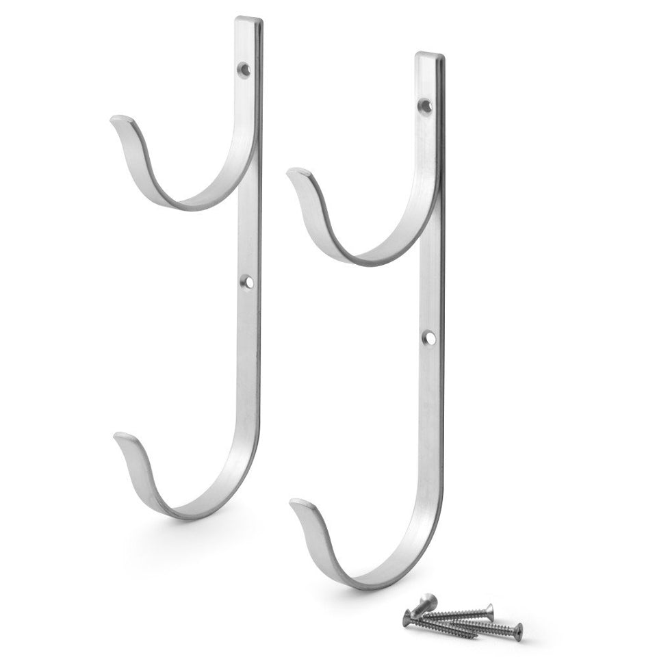 Aquatix Pro pool pole hanger setup keeps tools organized.