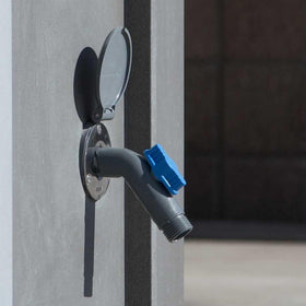 Aquor standard garden hose thread connector enabling easy hose compatibility.