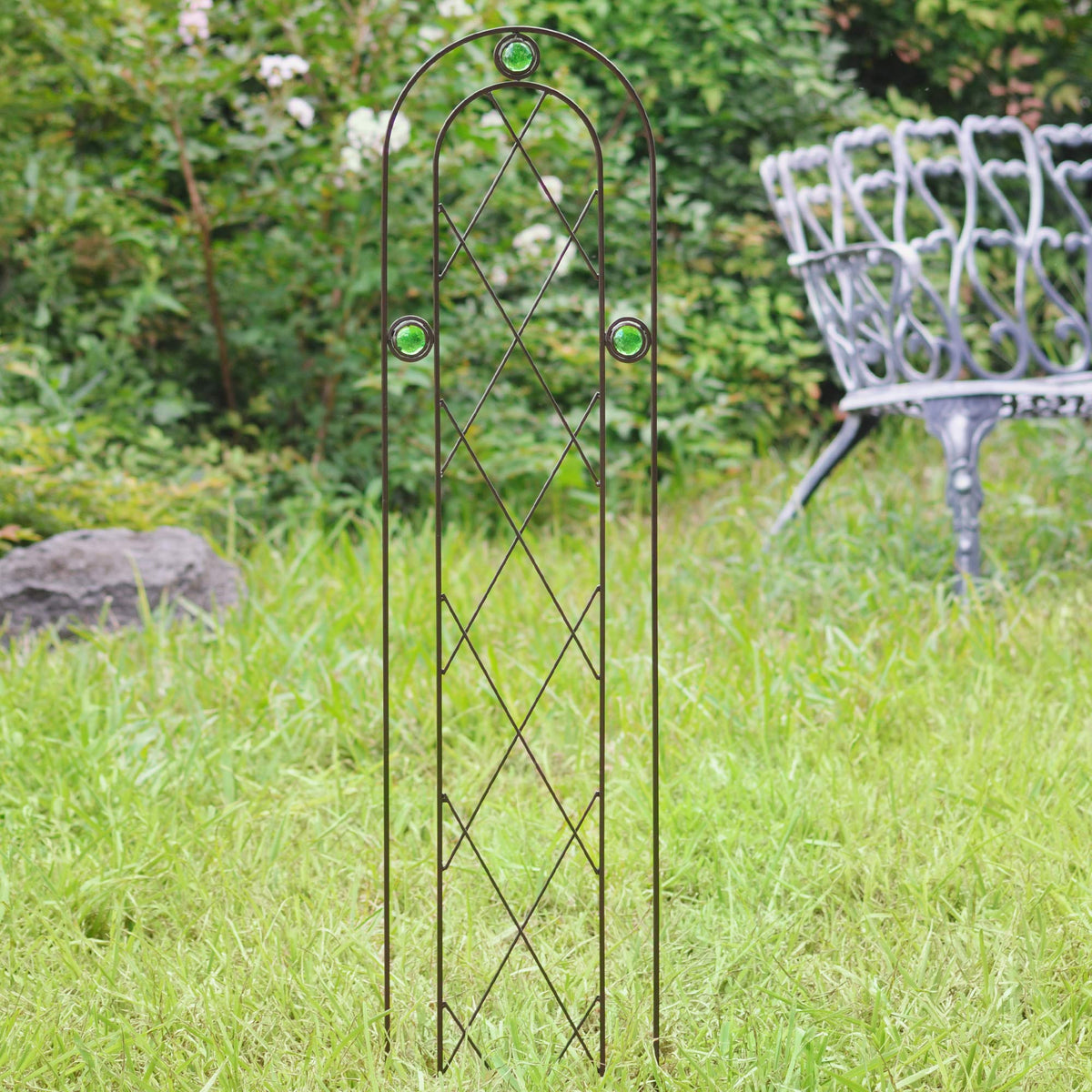 Arcadia TR01 ground stakes eight inches anchor the trellis securely in soil or containers