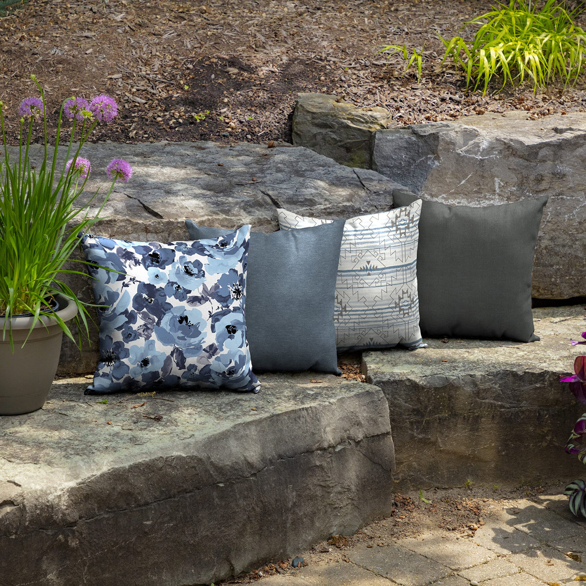 Arden Selections PFAS-free C0-treated pillow with skin-safe protection.