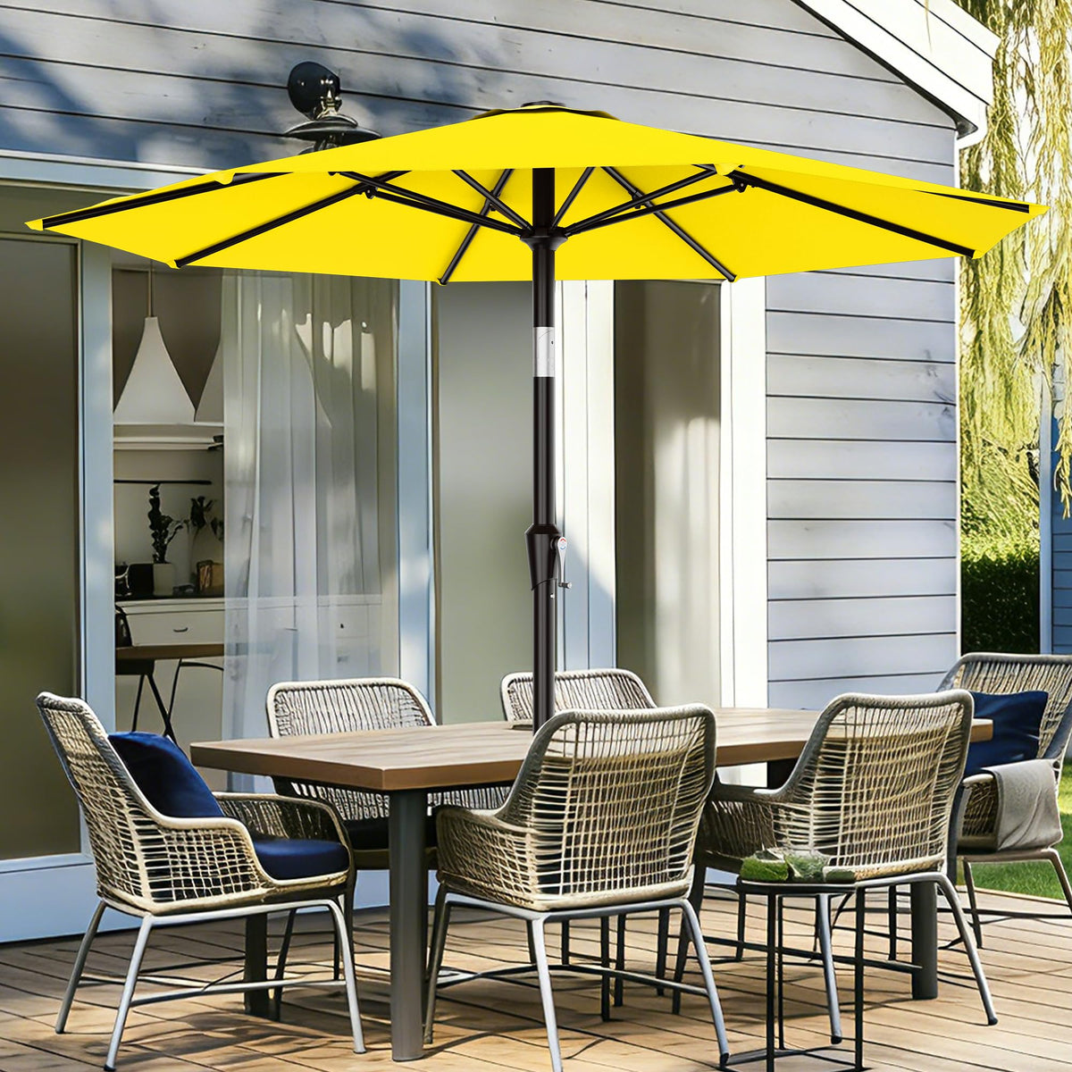 AreShark crank-operated canopy allows quick shade adjustments