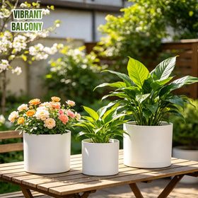 Areutxbis indoor-outdoor use offers year-round versatility.