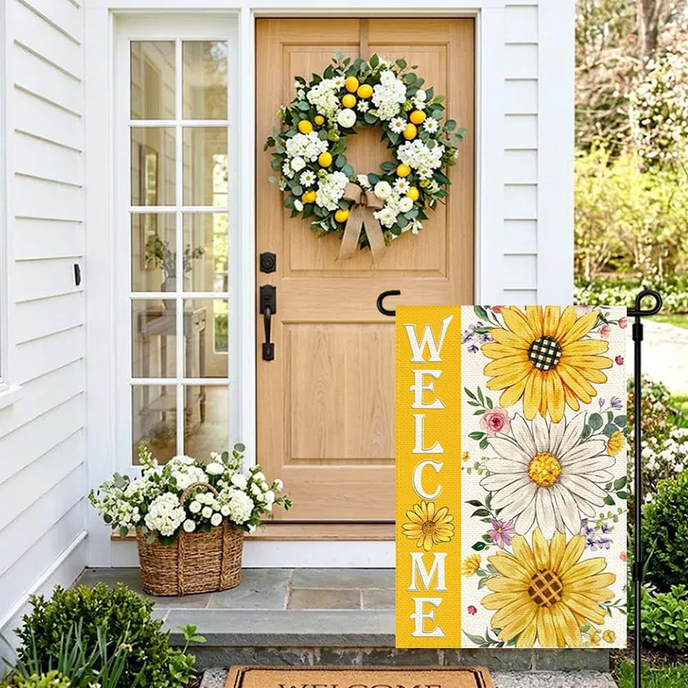 ARGOOFG double-sided flag showcases vibrant daisies for spring porch charm
