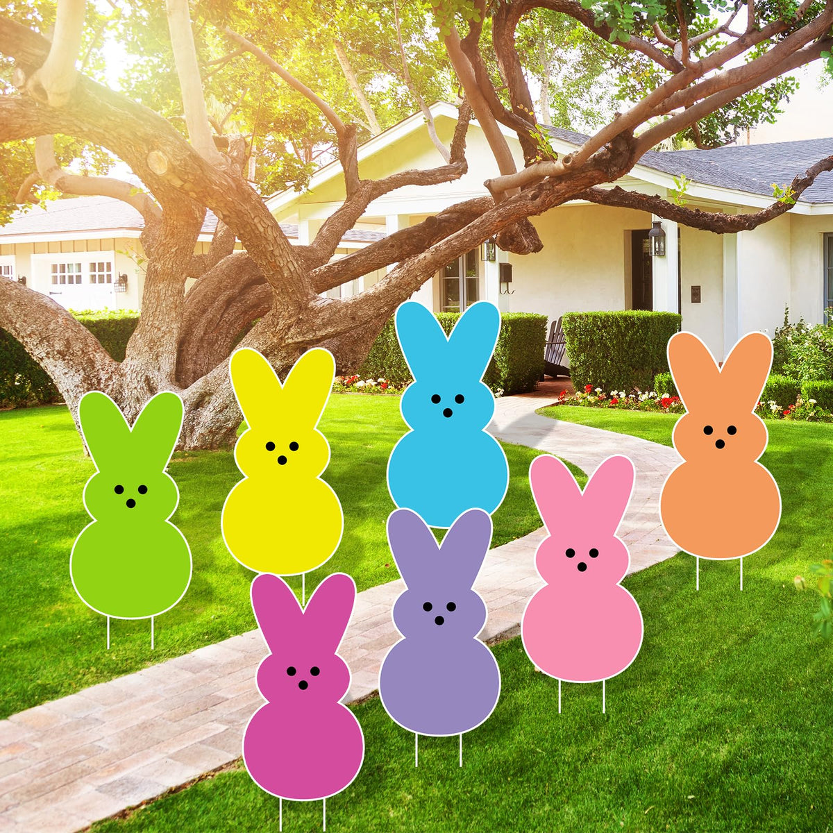Arosche bright, cheerful yard signs create a welcoming mood for guests.