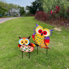 ARTCOS easy-install owl stake with ground stakes included.