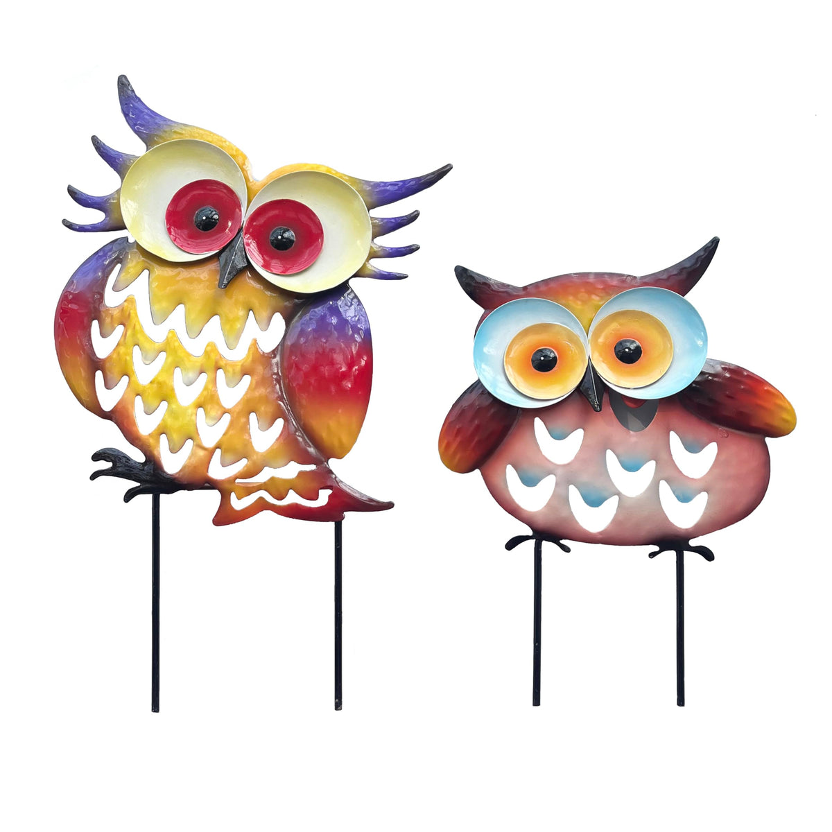 ARTCOS outdoor owl decor enhances yard and garden paths.
