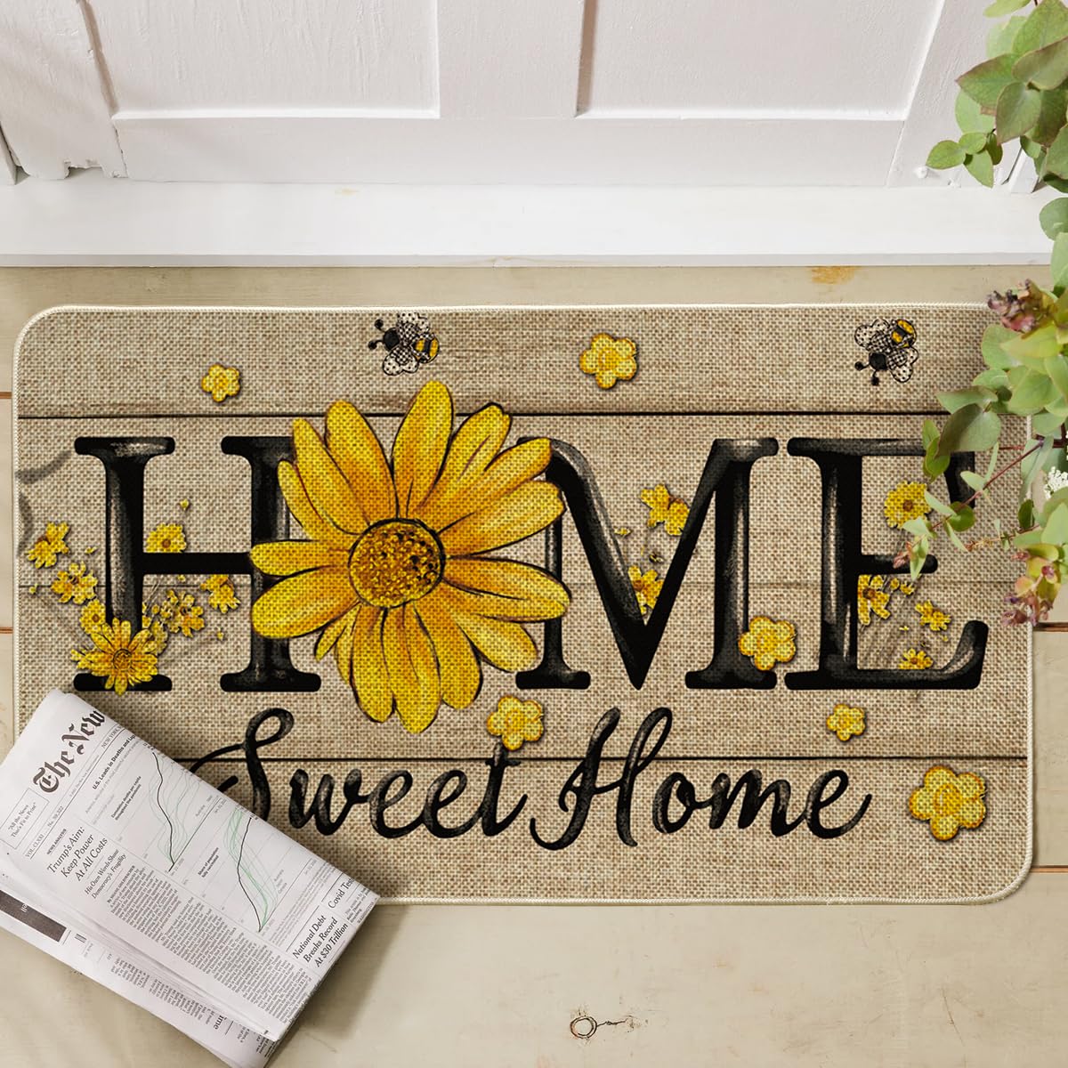 Artoid Mode bee-pattern doormat close-up highlighting non-slip backing.