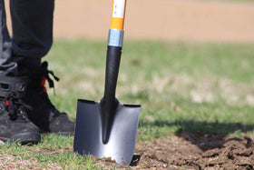AshmanOnline shovel performs well in garden and construction prep.