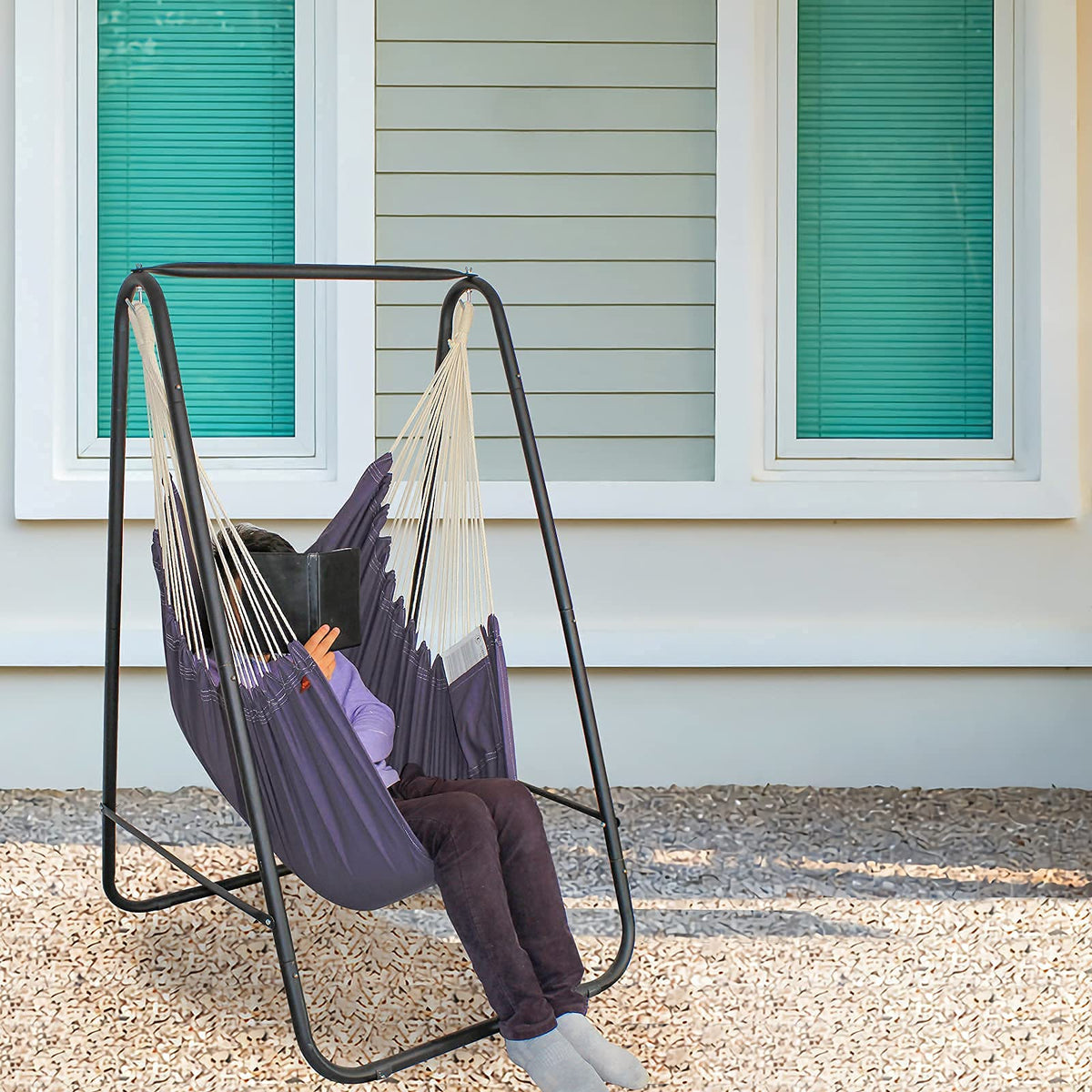 Asrnten YUCAN saves space, keeping your patio neat.