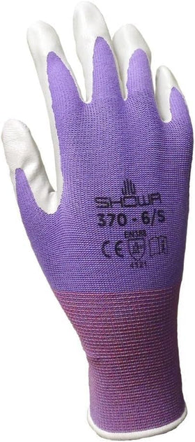 Atlas Glove NT370 optimal dexterity enables delicate plant and part handling.