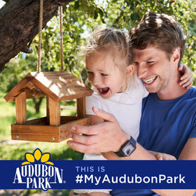 Audubon Park Extreme Variety seed bag label emphasizes year-round feeding potential