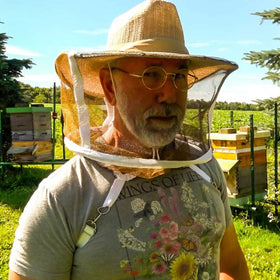 AukBeeFun Bee Veil Hat side view shows durable cord and secure fit
