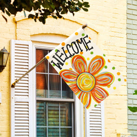 AVOIN colorlife double-sided floral flag visible from both sides for versatile visibility.