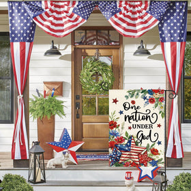 AVOIN colorlife outdoor flag features weather-resistant polyester for year-round seasonal decorating.