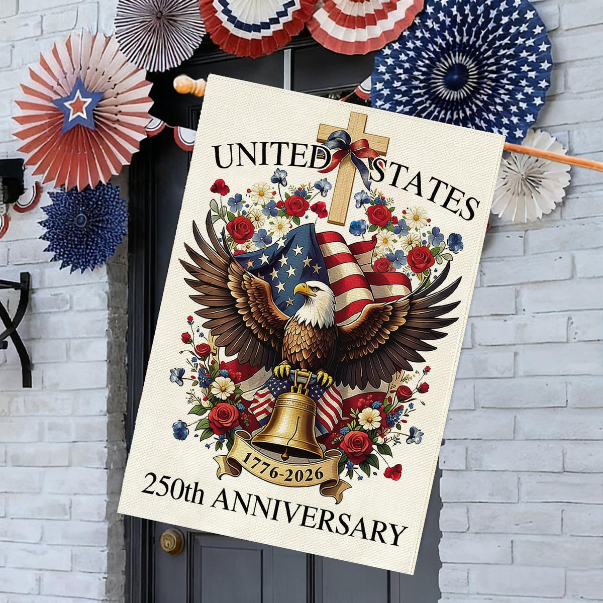 Baccessor 28x40 flag uses anti-skid sleeve for secure outdoor display