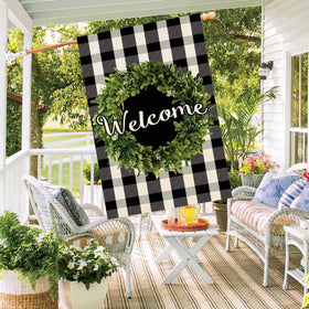 Baccessor Buffalo Plaid Welcome Flag close-up, vibrant colors through upgraded dyestuff.