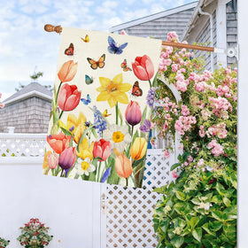 Baccessor Tulip flag close-up highlights burlap texture and colorfast design