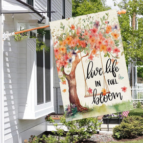 Baccessor Double-sided burlap flag, durable weatherproof material ideal for year-round porch decor.