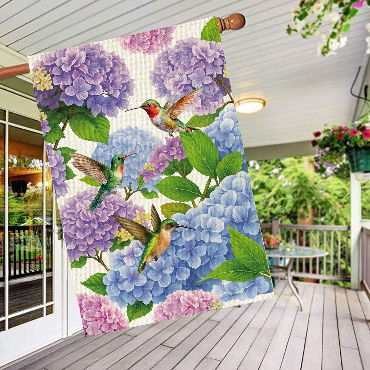 Baccessor floral hydrangea design ideal for farmhouse decor.
