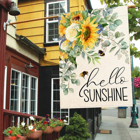 Baccessor Hello Sunshine flag showcases bees for a welcoming garden ambiance.